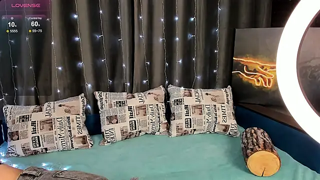 Dinamoree online show from December 12, 1:53 am