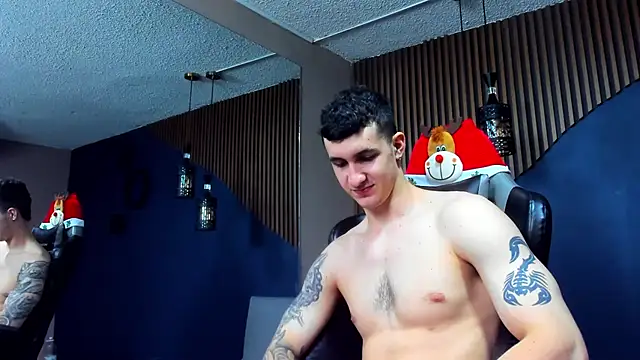 JacksonOlsenn online show from January 6, 3:19 pm