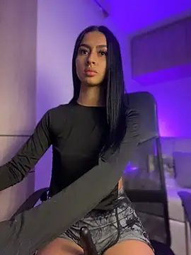 Snapshot of maddy_bronw_ chatting on January 12, 3:17 am maddy bronw online show from January 12, 3:17 am