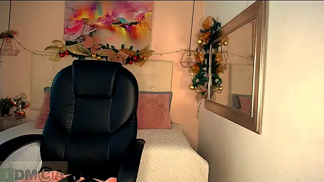 Snapshot of Cristal__adams chatting on December 26, 4:04 pm Cristal adams online show from December 26, 4:04 pm