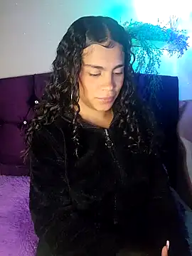 NINA 18 YEARS online show from December 3, 2:25 am