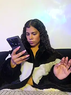 NINA 18 YEARS online show from December 11, 8:58 am