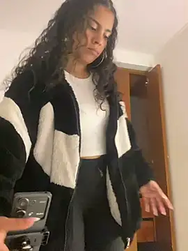 NINA 18 YEARS online show from February 15, 10:42 pm