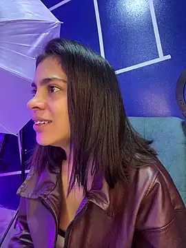 NINA 18 YEARS online show from February 4, 8:58 pm