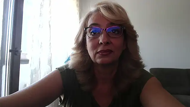 Snapshot of cecylya4u chatting on September 16, 9:54 am cecylya4u online show from September 16, 9:54 am