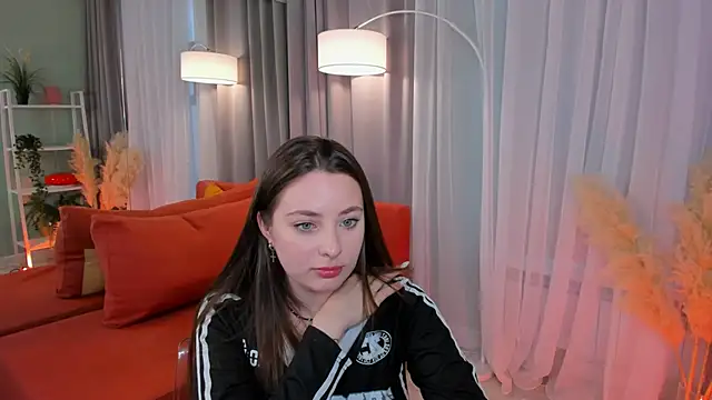 MoonLissa online show from February 2, 12:57 pm