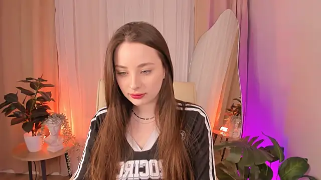 MoonLissa online show from February 9, 1:46 pm