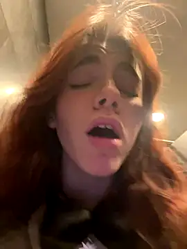 Lily  Belle online show from December 2, 7:27 pm