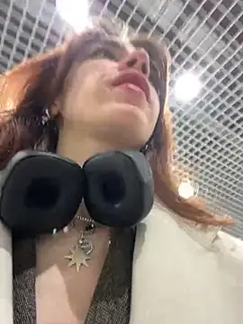 Lily  Belle online show from January 18, 1:29 pm