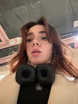 Lily  Belle online show from January 25, 3:41 pm