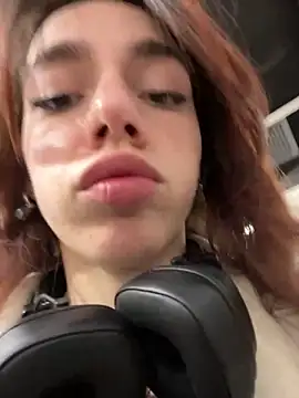 Lily  Belle online show from January 30, 12:06 pm
