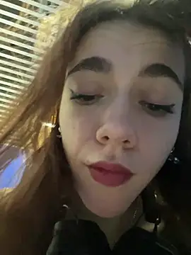 Lily  Belle online show from March 6, 4:17 pm