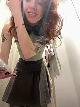 Lily  Belle online show from March 8, 4:17 pm
