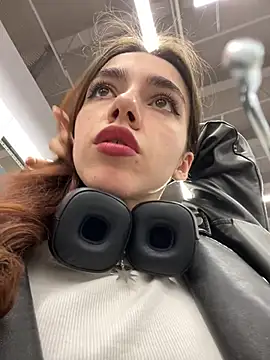 Lily  Belle online show from March 17, 5:16 pm