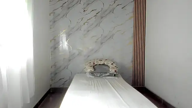 coralcarter1 online show from February 15, 4:14 pm