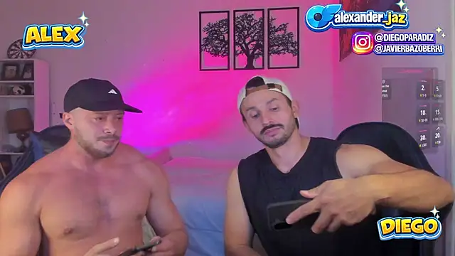 Snapshot of AlexJaz11 chatting on April 21, 10:56 pm AlexJaz11 online show from April 21, 10:56 pm