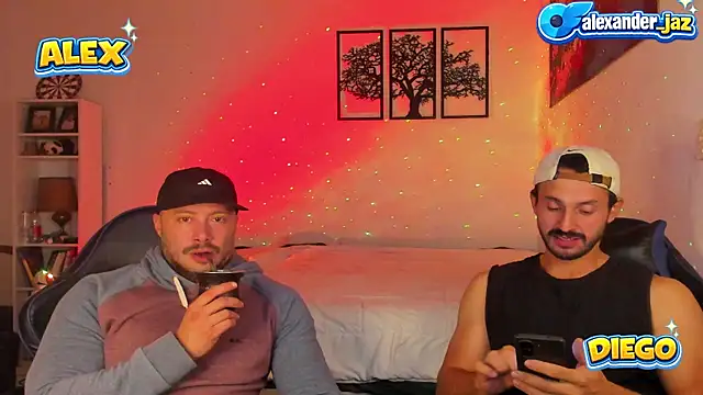 Snapshot of AlexJaz11 chatting on April 27, 11:03 pm AlexJaz11 online show from April 27, 11:03 pm