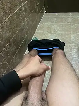 alex-riadh online show from February 6, 9:17 pm