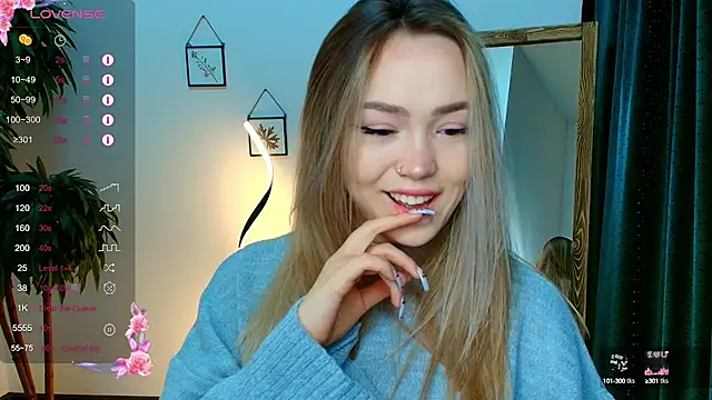 Evia r0se online show from December 4, 8:12 am