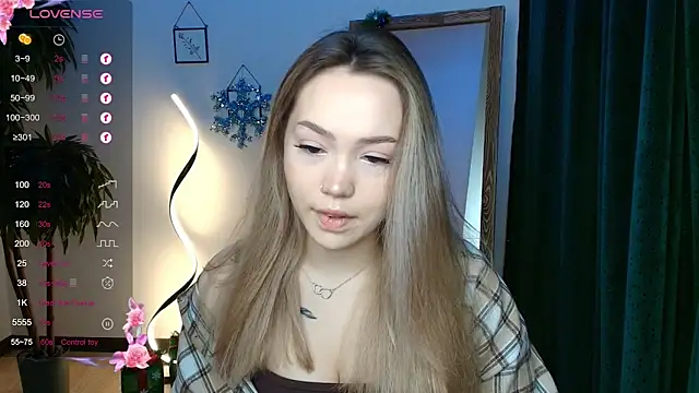 Evia r0se online show from December 17, 2:23 am