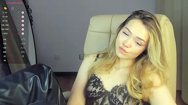 Evia r0se online show from January 18, 11:21 am