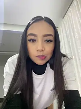 SOPHIACANDY19  online show from December 17, 2:12 am