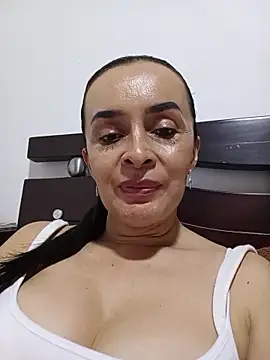 Samantha Sullivan  online show from February 6, 3:11 am