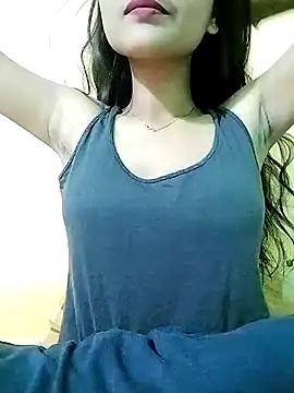 MISSQUEEN48 online show from February 14, 2:44 pm