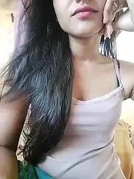 Snapshot of MISSQUEEN48 chatting on May 16, 6:21 am MISSQUEEN48 online show from May 16, 6:21 am