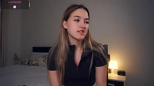 CathrynGeer online show from October 8, 7:33 pm