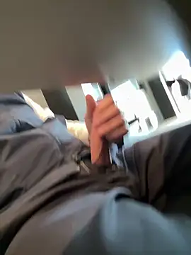 Snapshot of thehornyguy97 chatting on April 1, 11:22 am thehornyguy97 online show from April 1, 11:22 am