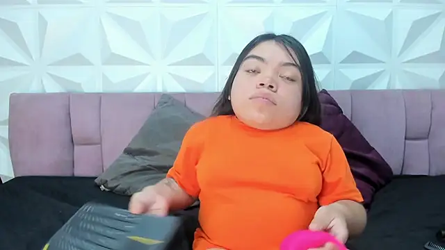 Michelle Brooks online show from January 15, 1:41 pm