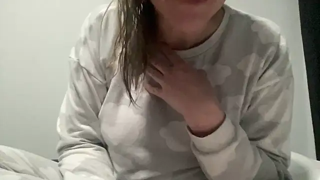 Snapshot of Akasha_007 chatting on February 5, 1:04 am Akasha 007 online show from February 5, 1:04 am