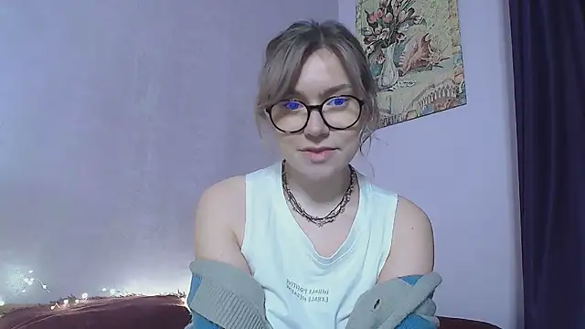 TaylorBre online show from March 2, 8:07 pm