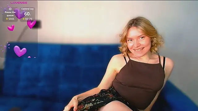 TaylorBre online show from April 1, 1:41 pm