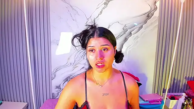 venusowen  online show from June 13, 2:37 pm