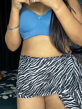 Hot royalbhabhi online show from January 14, 3:26 pm
