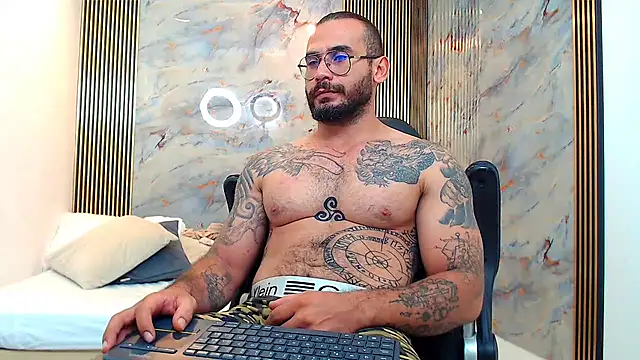 hanz col online show from January 25, 4:34 am