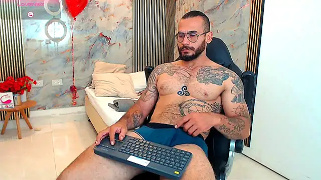 hanz col online show from February 11, 2:02 pm