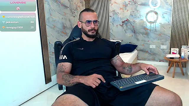 hanz col online show from February 24, 7:41 pm
