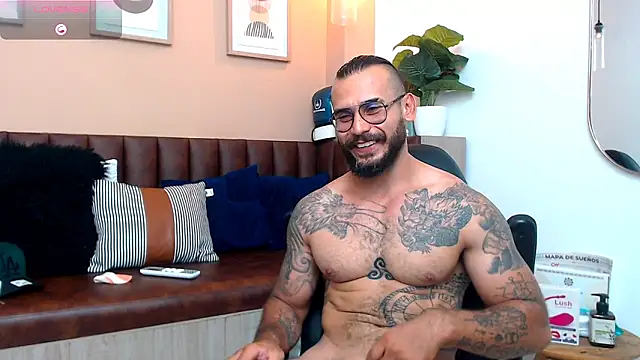 hanz col online show from March 12, 6:11 pm