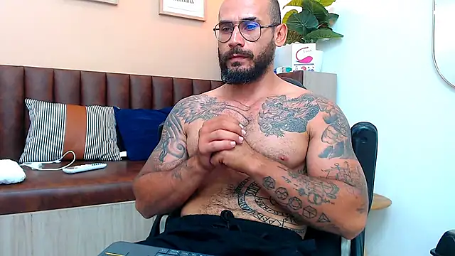 hanz col online show from March 17, 2:01 pm