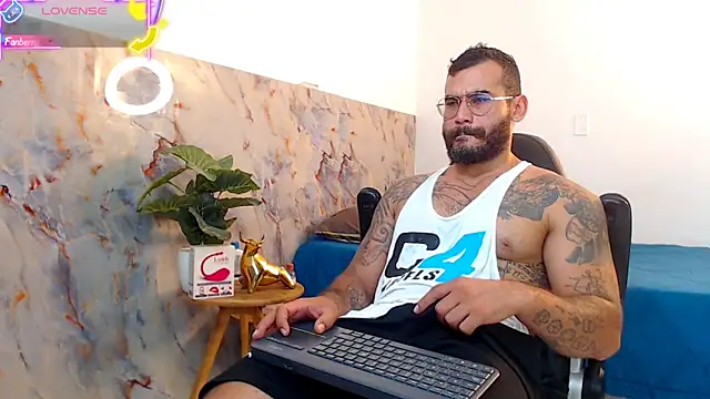 hanz col online show from September 18, 12:29 pm