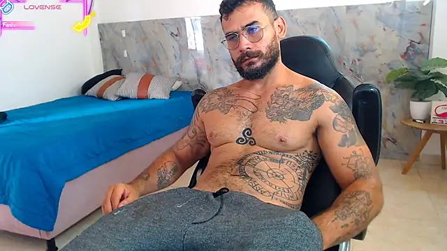 hanz col online show from October 31, 12:06 pm