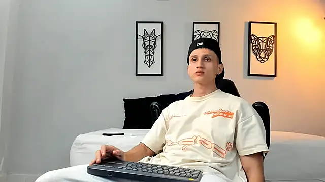connor twink online show from January 29, 12:54 am