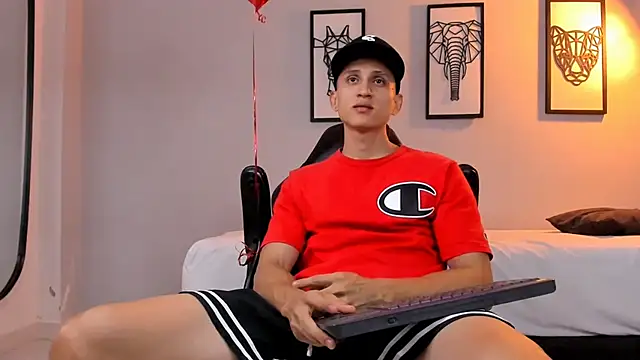 connor twink online show from February 11, 1:31 am