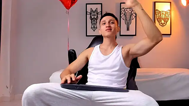 connor twink online show from February 13, 1:29 am
