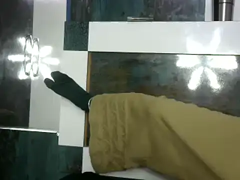l l ish online show from January 3, 11:25 am