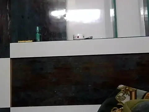 l l ish online show from February 6, 4:31 am