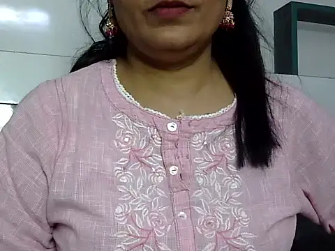 l l ish online show from February 13, 11:39 am